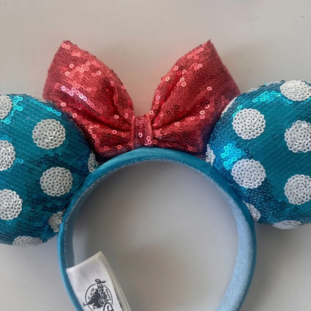 Disney parks blue